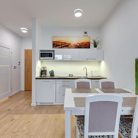 Apartament Nadmorskie Spektrum & Parking Gdansk Bagian luar foto