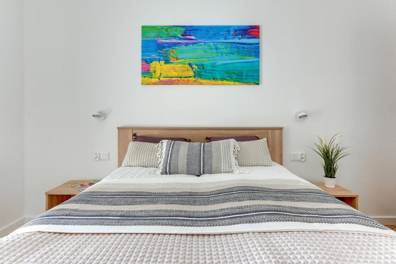 Apartament Nadmorskie Spektrum & Parking Gdansk Bagian luar foto